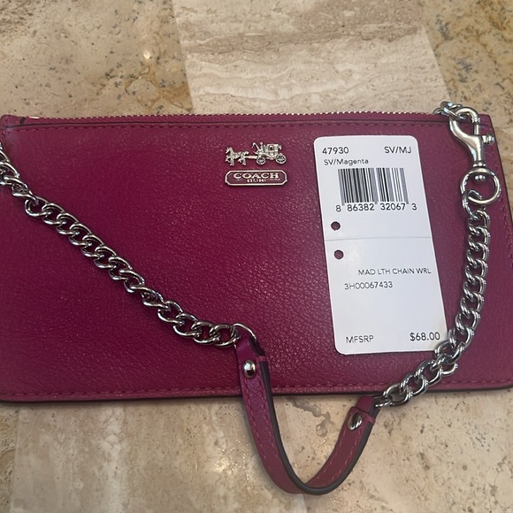 Madison leather chain wristlet - Picture 4 of 5